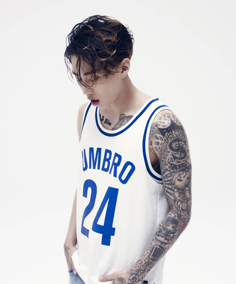 韓星樸宰范濕發(fā)發(fā)型寫(xiě)真 彰顯狂野魅力