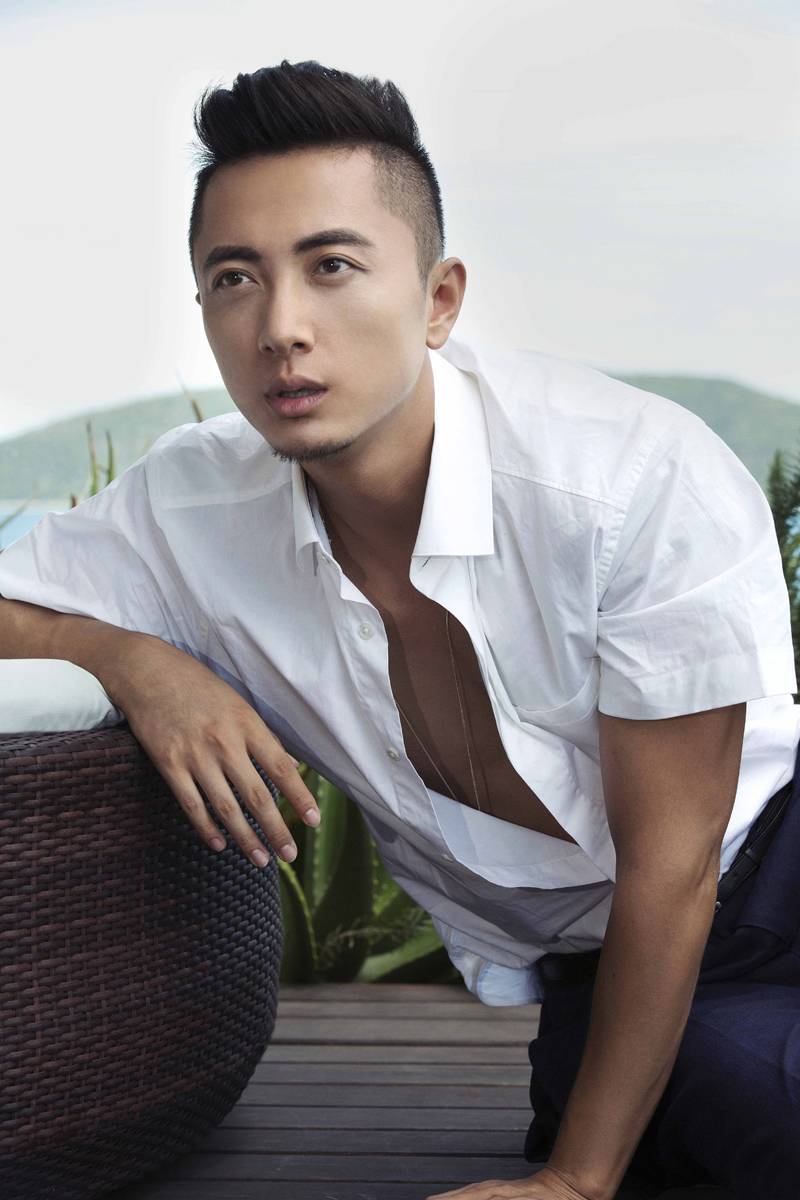 賈景暉肌肉照寫真曝光 上演夏日&ldquo;濕身誘惑&rdquo;