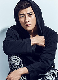 主持人大左運動系寫真 百變風格詮釋雙面性格”