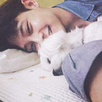 QQ個性陽光型男頭像 愛動物的暖男