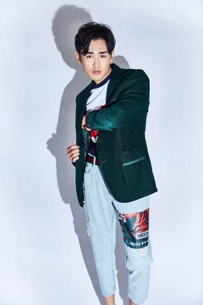 演員王彥霖運動寫真曝光 休閑簡約盡顯帥氣動感