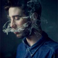 歐美男生超拽霸氣抽煙頭像圖片