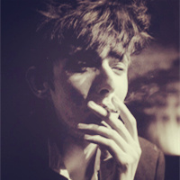 歐美男生超拽霸氣抽煙頭像圖片