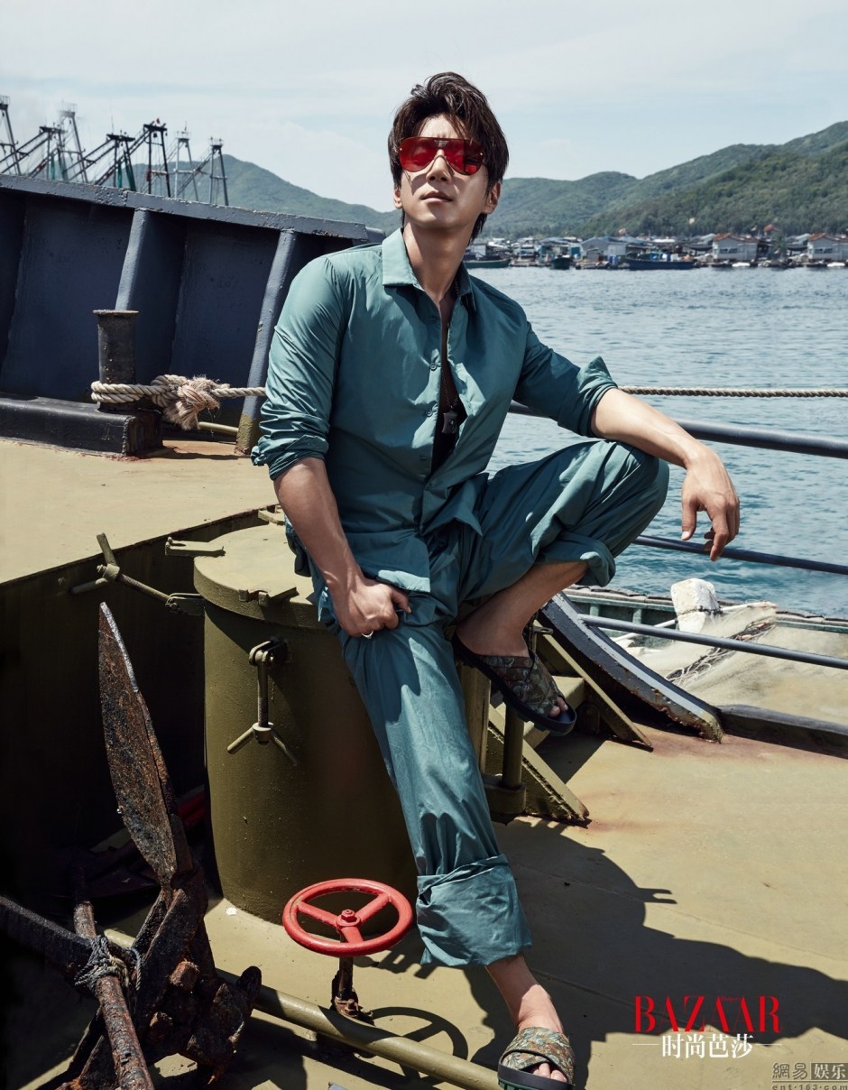 黃致列時尚大片寫真照 肌肉猛男展現(xiàn)野性魅力