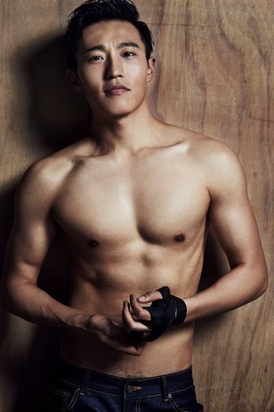 演員王森肌肉寫真曝光 陽(yáng)光少年氣息十足