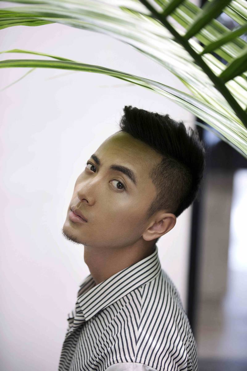 賈景暉肌肉照寫真曝光 上演夏日&ldquo;濕身誘惑&rdquo;