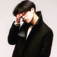 禁欲系高冷型男生頭像圖片