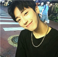 治愈系陽光型男頭像圖片