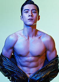 韓東君半裸肌肉寫真曝光 大秀腹肌陽剛氣質(zhì)爆棚”