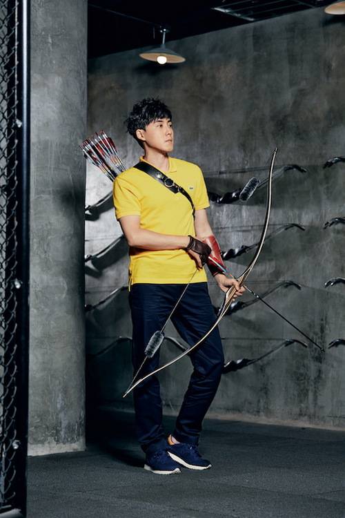 張睿運動寫真大片 簡約休閑變身活力美少年