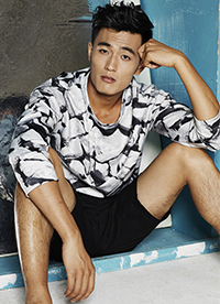 演員吳旭東時尚寫真曝光 休閑風(fēng)盡顯運(yùn)動型男本色