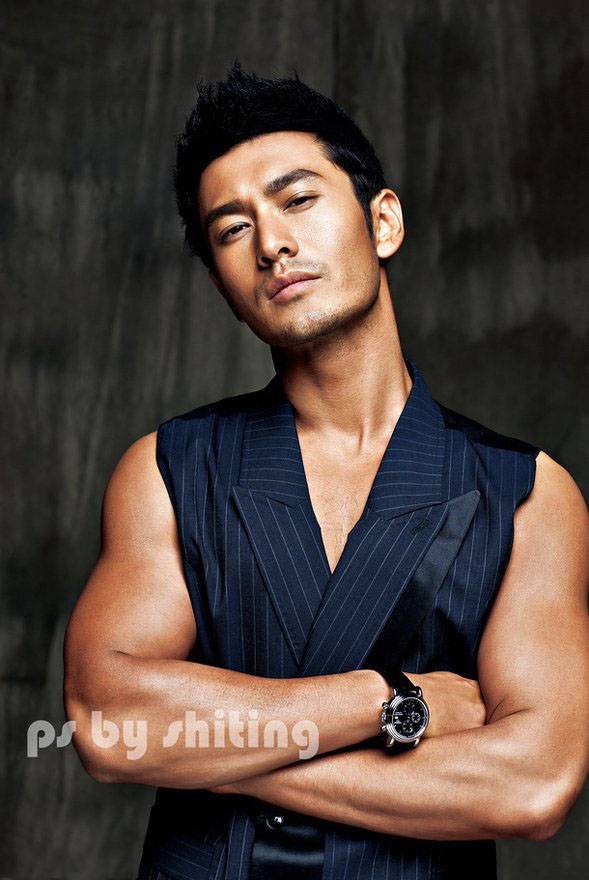 黃曉明半裸肌肉照 盡顯型男魅力