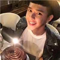 治愈系陽光型男頭像圖片