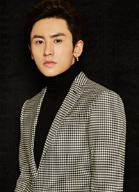 實(shí)力小生張哲瀚最新寫(xiě)真 展不羈輕熟男魅力