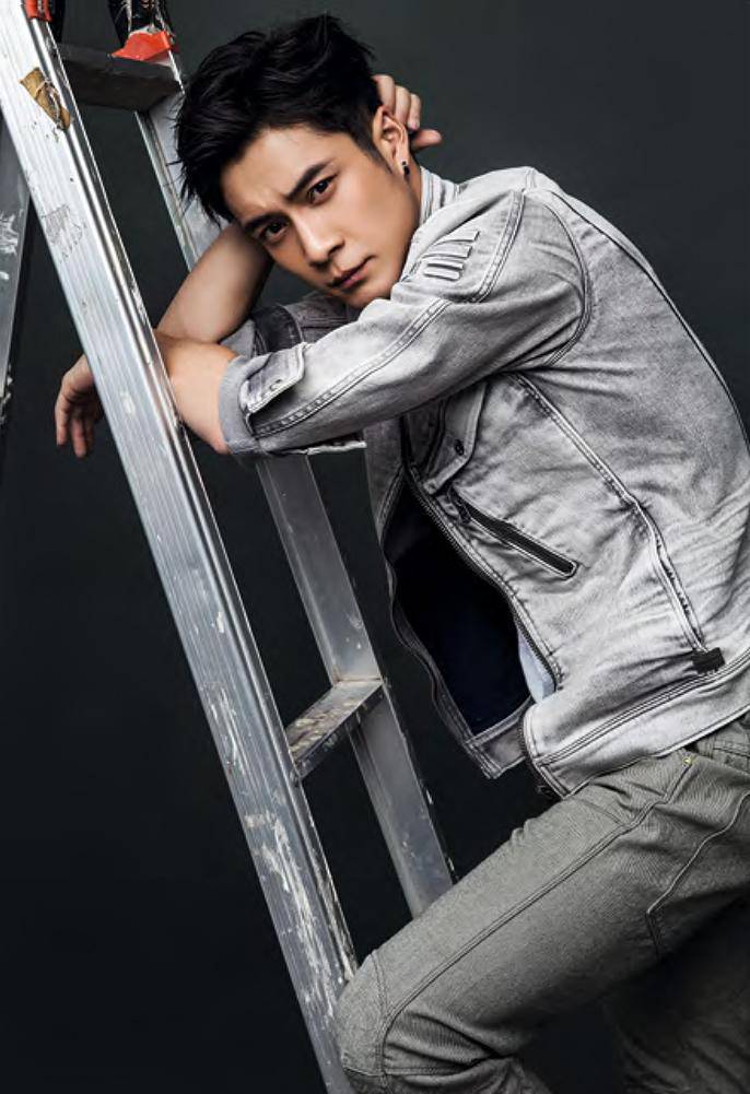 內(nèi)地小生韓東君陽光帥氣運(yùn)動型男寫真