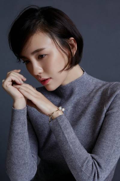 呂佳容冬日最新寫真 清麗溫婉氣質(zhì)迷人