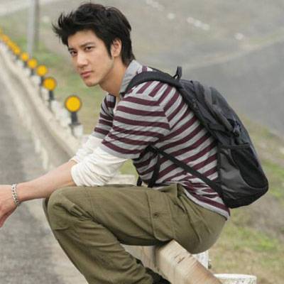 王力宏被曝嫖娼 懶理傳聞參加電影節(jié)露笑容