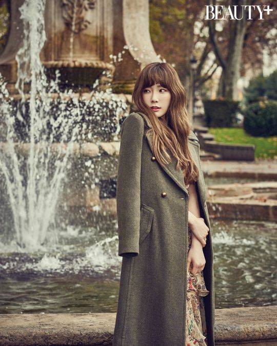 少女時(shí)代金泰妍寫(xiě)真大片曝光 變身畫(huà)報(bào)小妖精