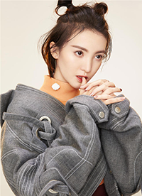 金晨最新時(shí)尚寫真大片 輕松hold住多種造型