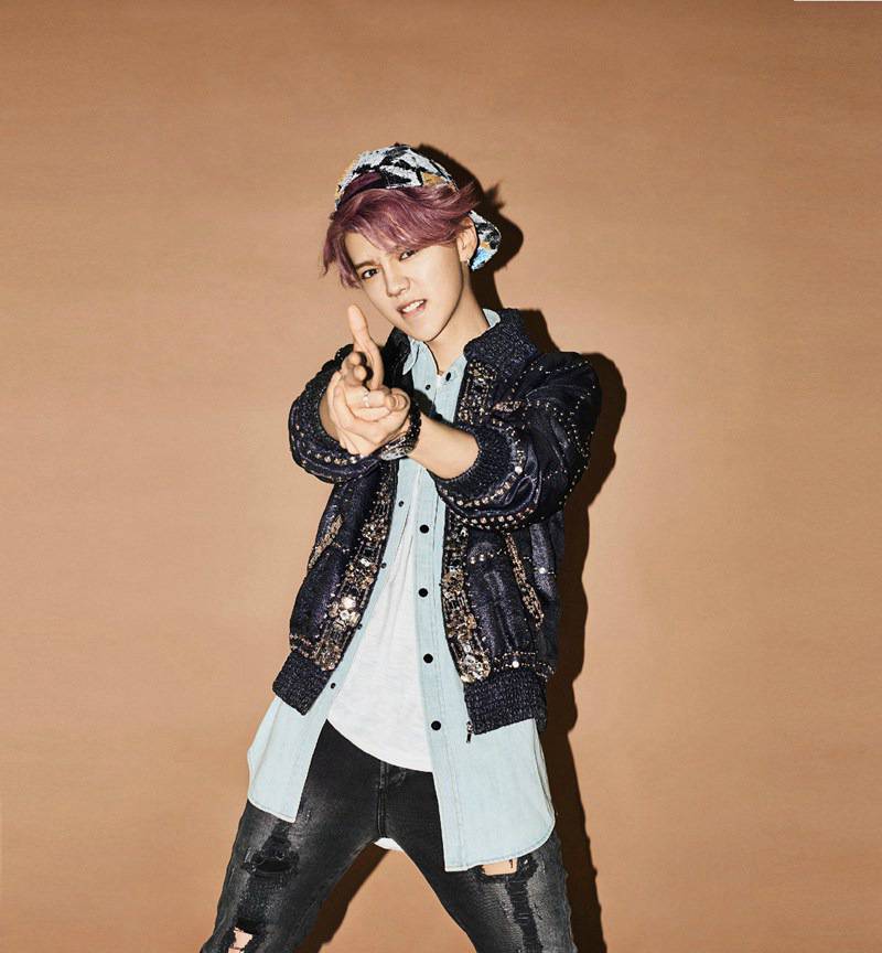 鹿晗攝影寫真大圖曝光 化身運動活力少年