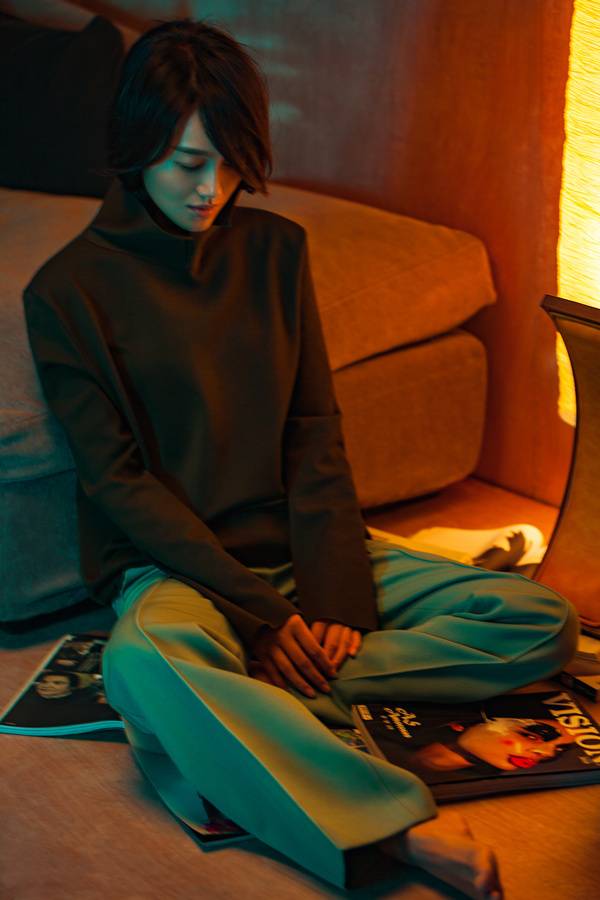 朱丹最新寫真大片曝光 盡顯慵懶隨性范兒