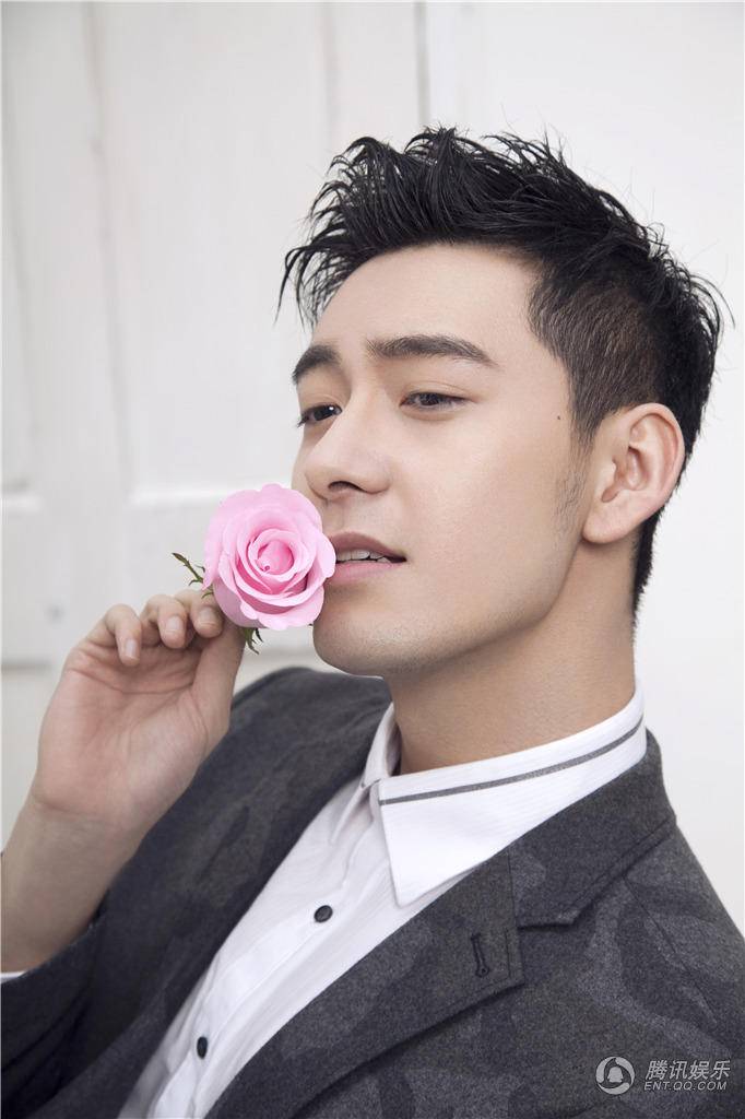 演員陳星旭寫(xiě)真大片 寵溺眼神開(kāi)啟情人節(jié)誘惑