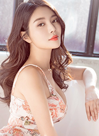 90后女星徐冬冬浴缸性感寫真 曲線曼妙秀巨胸