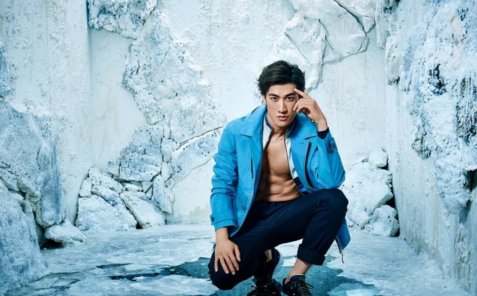 型男李治廷肌肉照裸身露毛寫真曝光