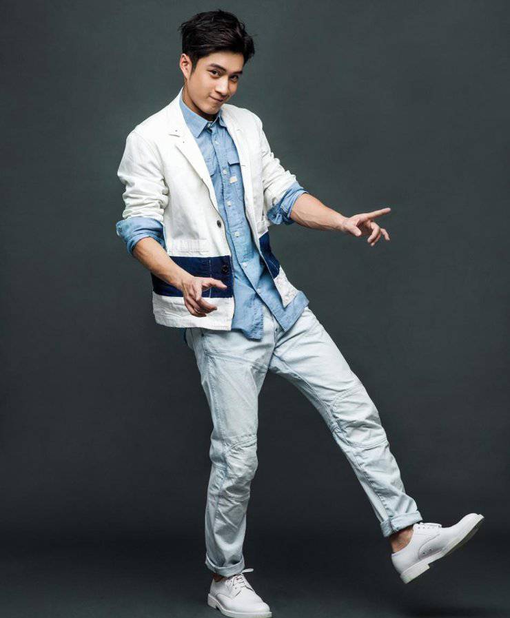 內(nèi)地小生韓東君陽(yáng)光帥氣運(yùn)動(dòng)型男寫(xiě)真