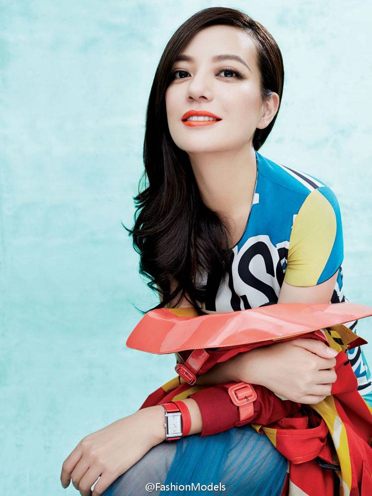 趙薇橘色系寫真大片曝光 頭戴兔耳朵萌萌噠