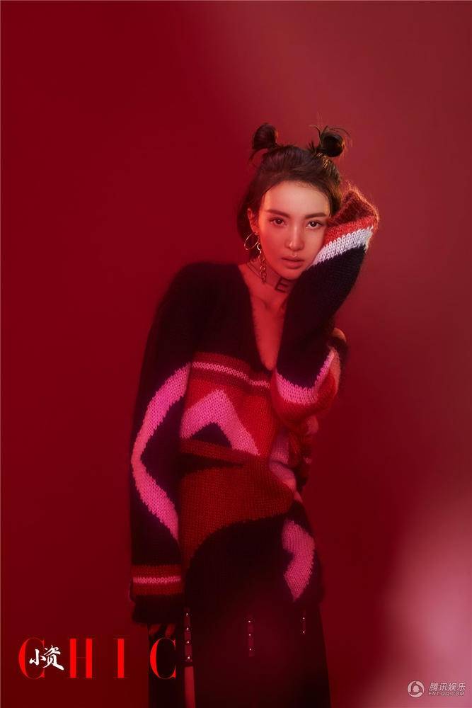 金晨最新時尚寫真大片 輕松hold住多種造型