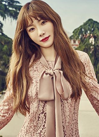 少女時(shí)代金泰妍寫真大片曝光 變身畫報(bào)小妖精