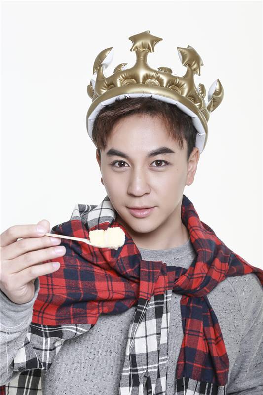 釋小龍新春最新寫真圖片 功夫小子長成陽光大男孩