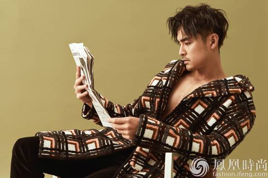 臺男星明道熟男魅力寫真來襲 雅痞氣質笑容誘惑