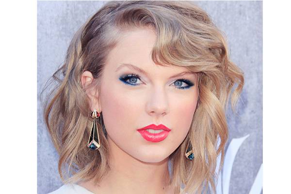 你絕對(duì)猜不到這7位女星是自己化妝