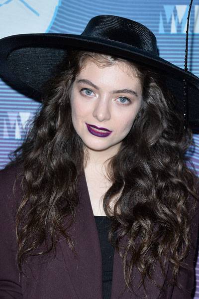 看這些女明星的另類摩登復(fù)古妝容