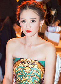 要當高素質(zhì)女神 必學8種陳喬恩的“女王氣質(zhì)”妝容