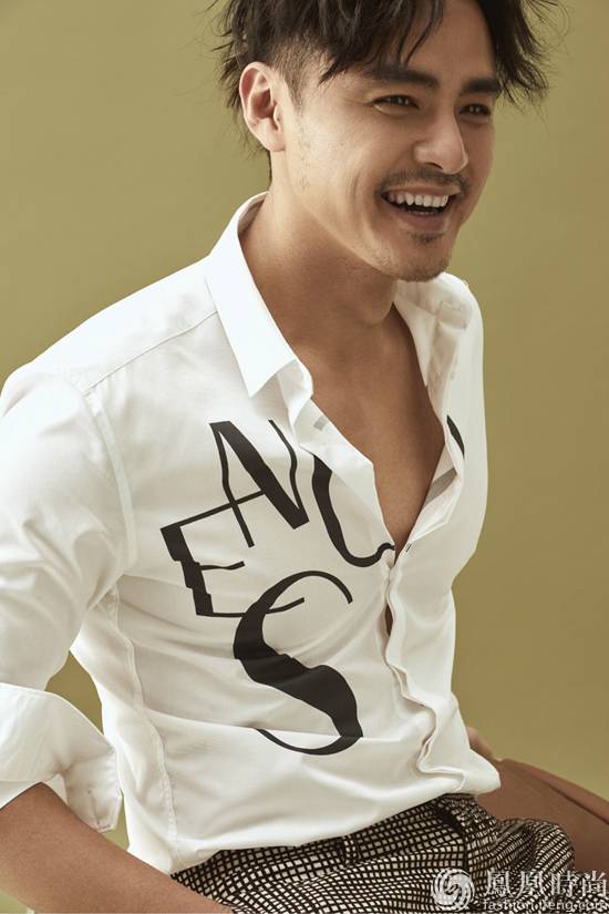 臺男星明道熟男魅力寫真來襲 雅痞氣質(zhì)笑容誘惑