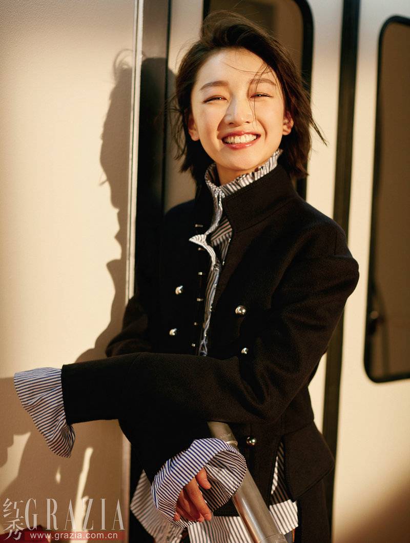 周冬雨雜志封面寫真 英倫范coolgirl上線