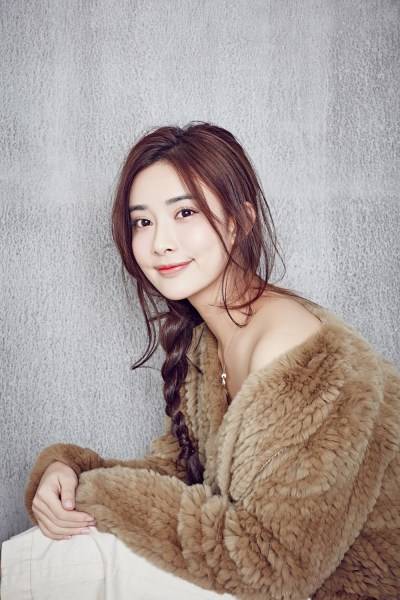 孟子義早春暖色系寫真 活力演繹清新風(fēng)格