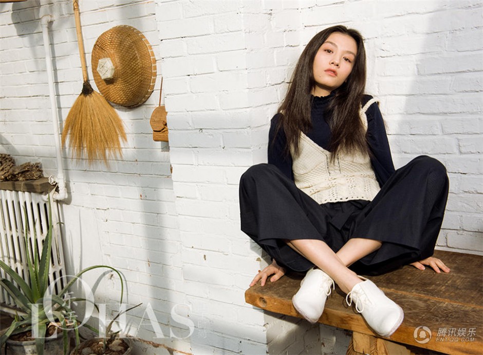 演員春夏雜志寫(xiě)真曝光 清新自然氣質(zhì)脫俗