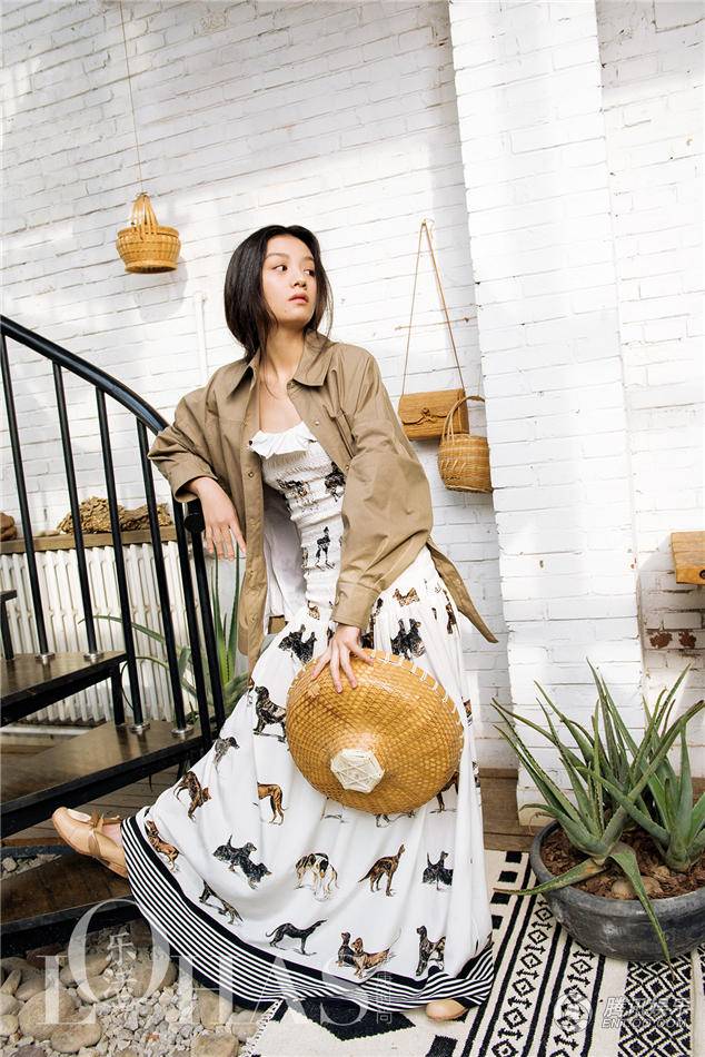 演員春夏雜志寫(xiě)真曝光 清新自然氣質(zhì)脫俗