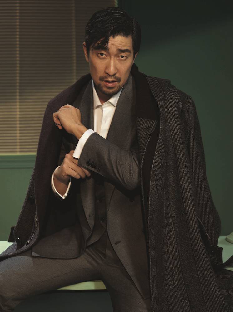 演員王千源最新時尚寫真大片 與貓咪共度情人節(jié)