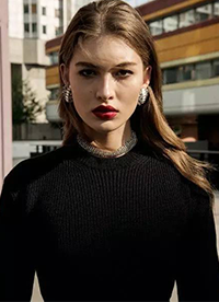 五種紅唇妝容的搭配教學(xué) 讓你任何場(chǎng)合都能駕馭