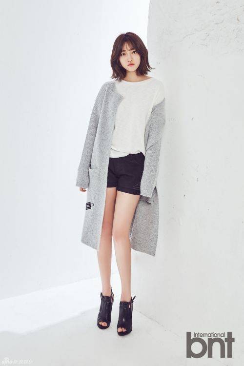 韓國演員表藝珍寫真畫報 自然清新展迷人魅力