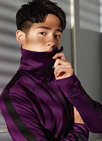 劉昊然時(shí)尚寫(xiě)真大片曝光 清秀面容眼神撩妹