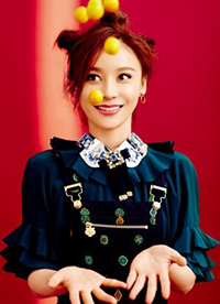 袁姍姍雜志兔女郎寫真 大玩愛寵大機密