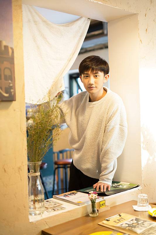 《錦繡未央》梁振倫秋日溫暖寫真大片曝光