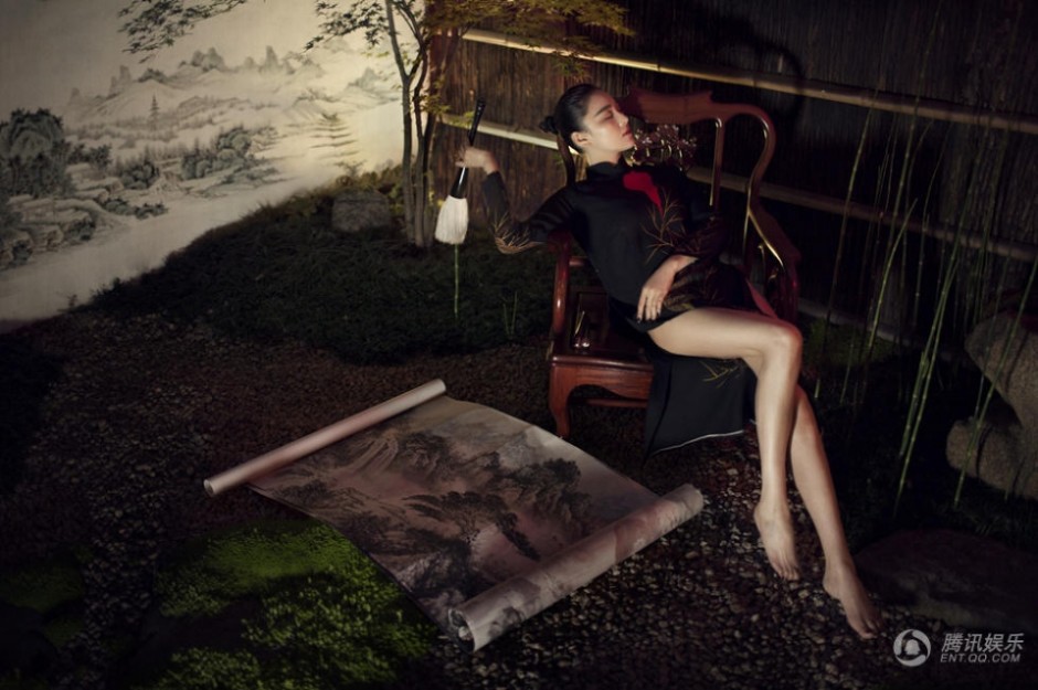 張馨予時尚大片曝光 素妝淡雅溫婉大方