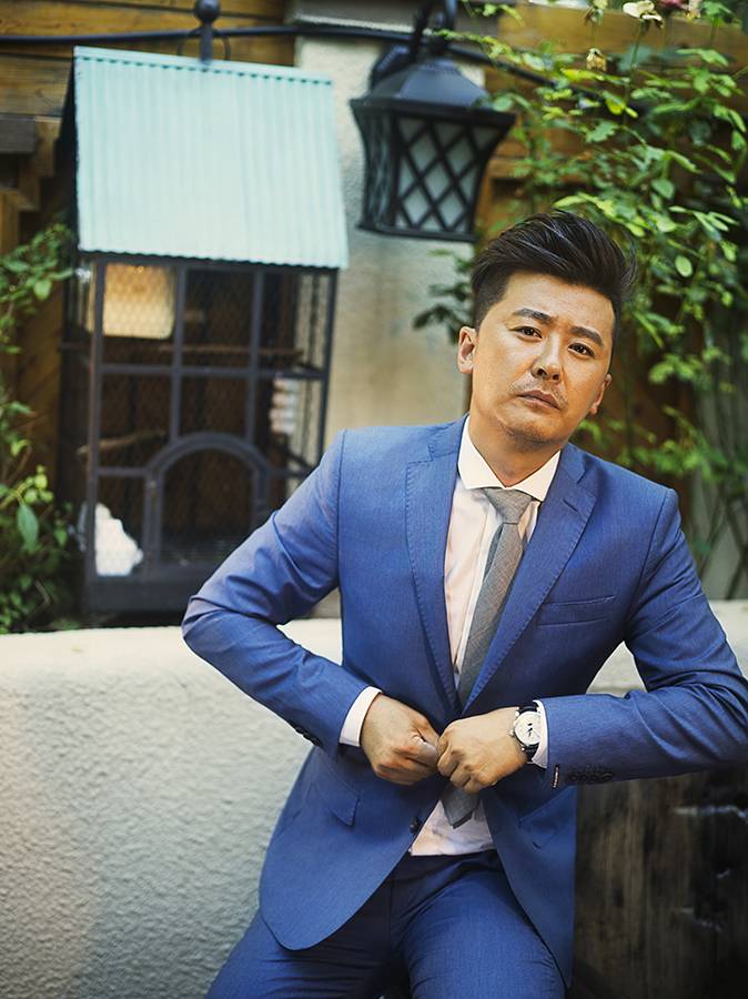 《咱們相愛吧》柳小海寫真演繹熟男魅力